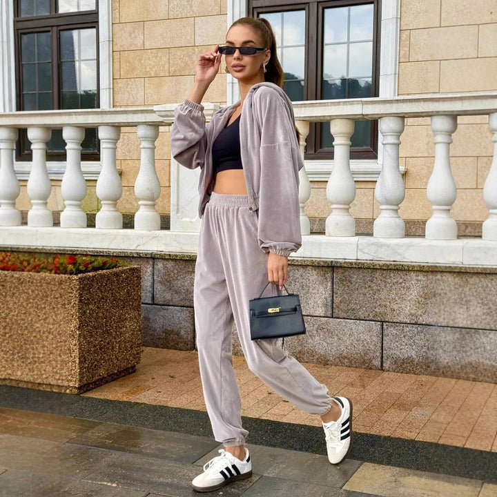 Damen Velours Freizeit-Set mit weichem Hoodie und bequemen Jogginghosen Drune