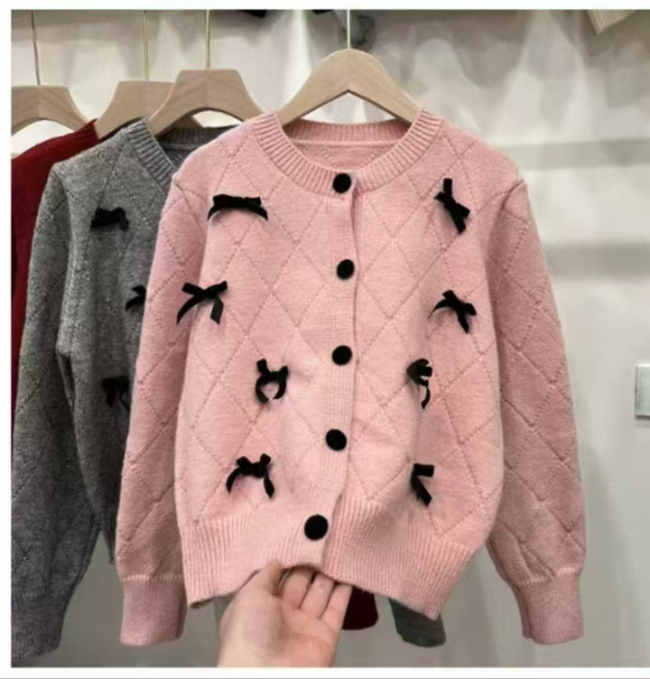 Damen Strickjacke mit dekorativen Schleifen Drune