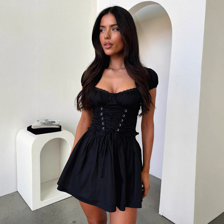 Damen Minikleid mit tailliertem Oberteil und Rüschendetails Drune