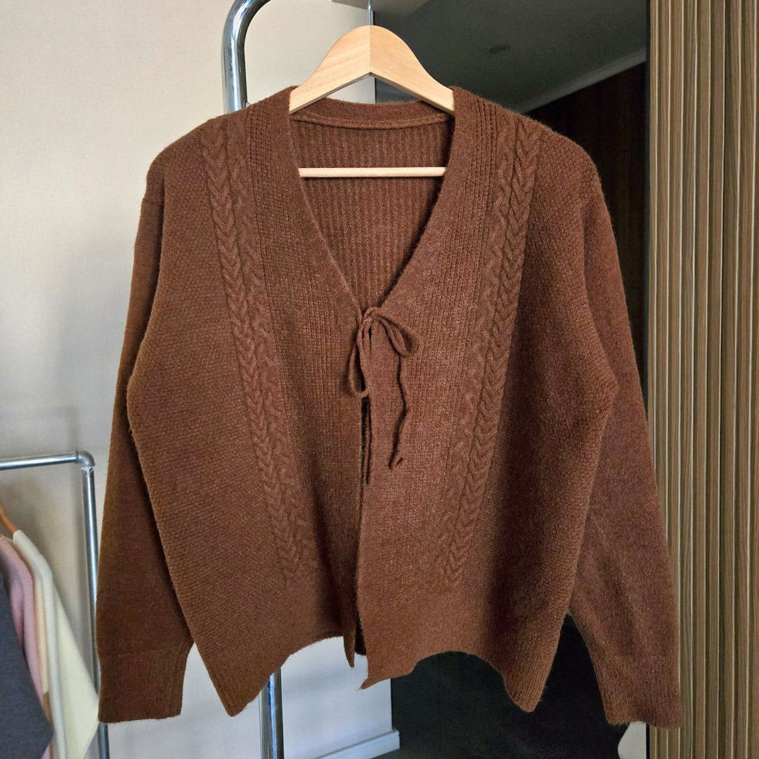 Damen Strickjacke mit Zopfmuster und dekorativem Kordelzug Drune