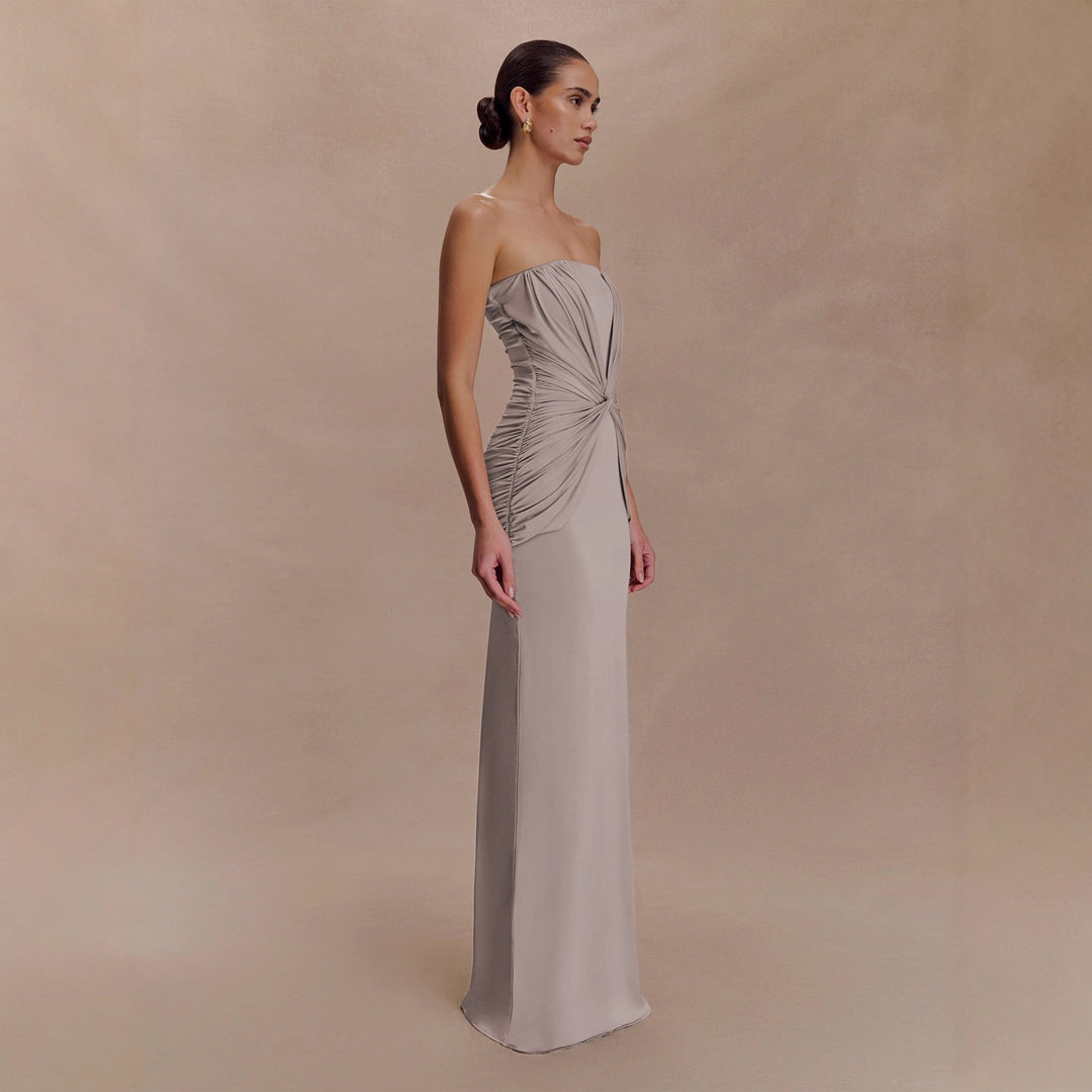 Damen Elegantes Minimalistisches Abendkleid mit Raffungen Drune
