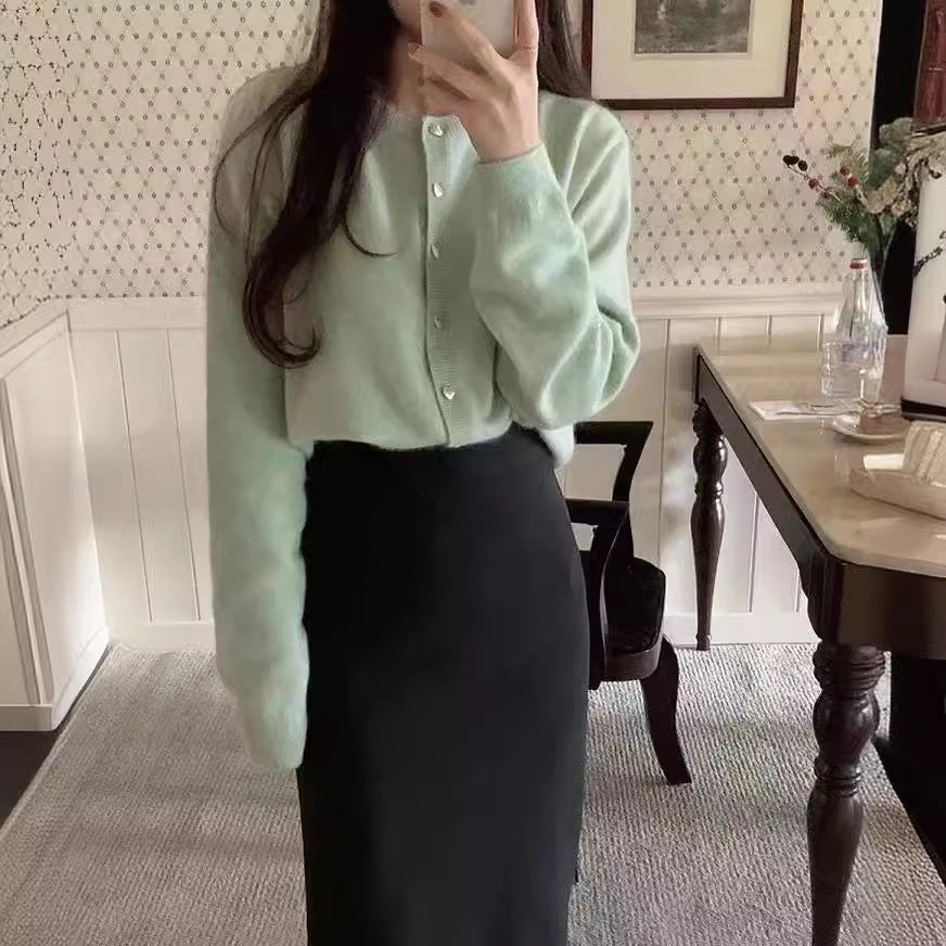 Damen Elegante Strickjacke mit Herzknöpfen und feiner Rippstruktur Drune
