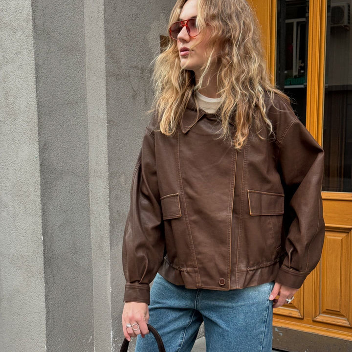 Damen modische Lederjacke mit oversized Schnitt und praktischen Taschen Drune