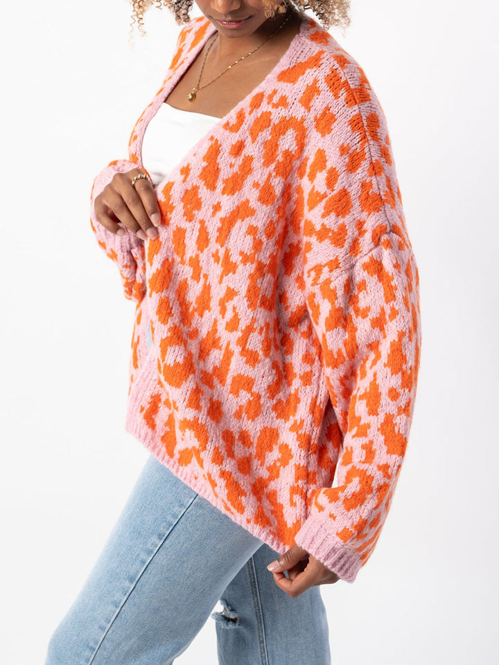 Damen grob gestrickter Cardigan mit stilvollem Leopardenmuster und bequemen Oversize-Details Drune