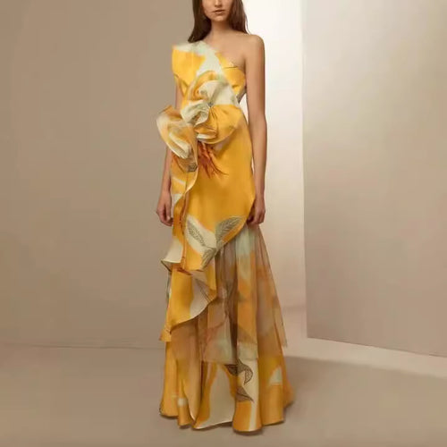 Damen Maxikleid mit asymmetrischem Schnitt und floralen Rüschenverzierungen Drune