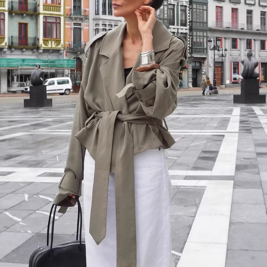 Damen nan gewickelte Cropped-Jacke mit oversized Raglanärmeln und breitem Bindegürtel Drune