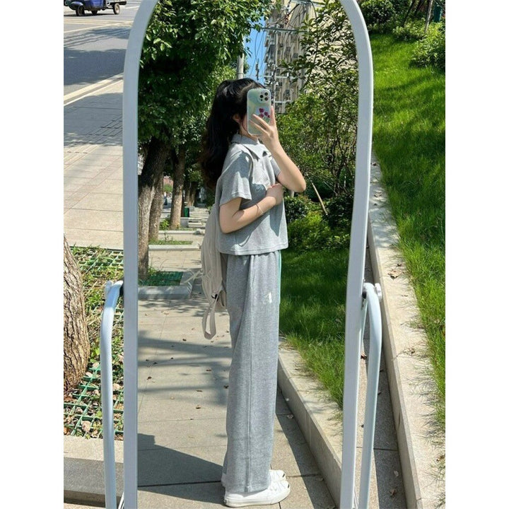 Damen sportliches Set mit kurzem Oberteil und Jogginghose Drune