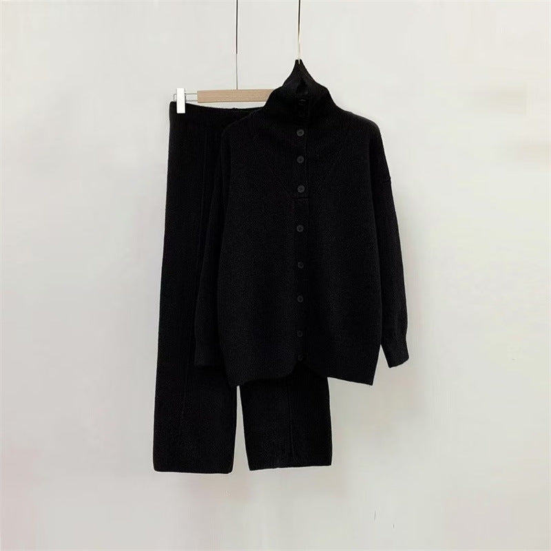Damen Strickensemble mit modernem Stehkragen und komfortabeler Knopfleiste Drune