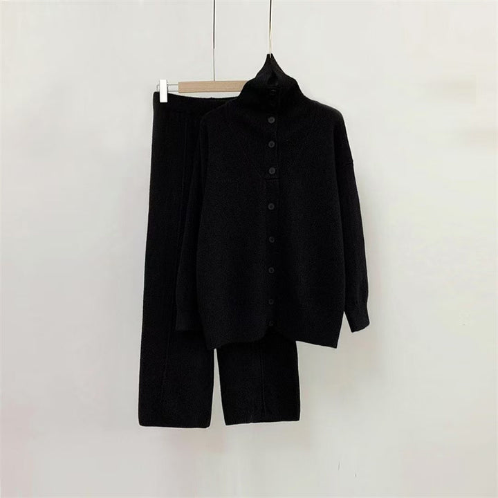 Damen Strickensemble mit modernem Stehkragen und komfortabeler Knopfleiste Drune