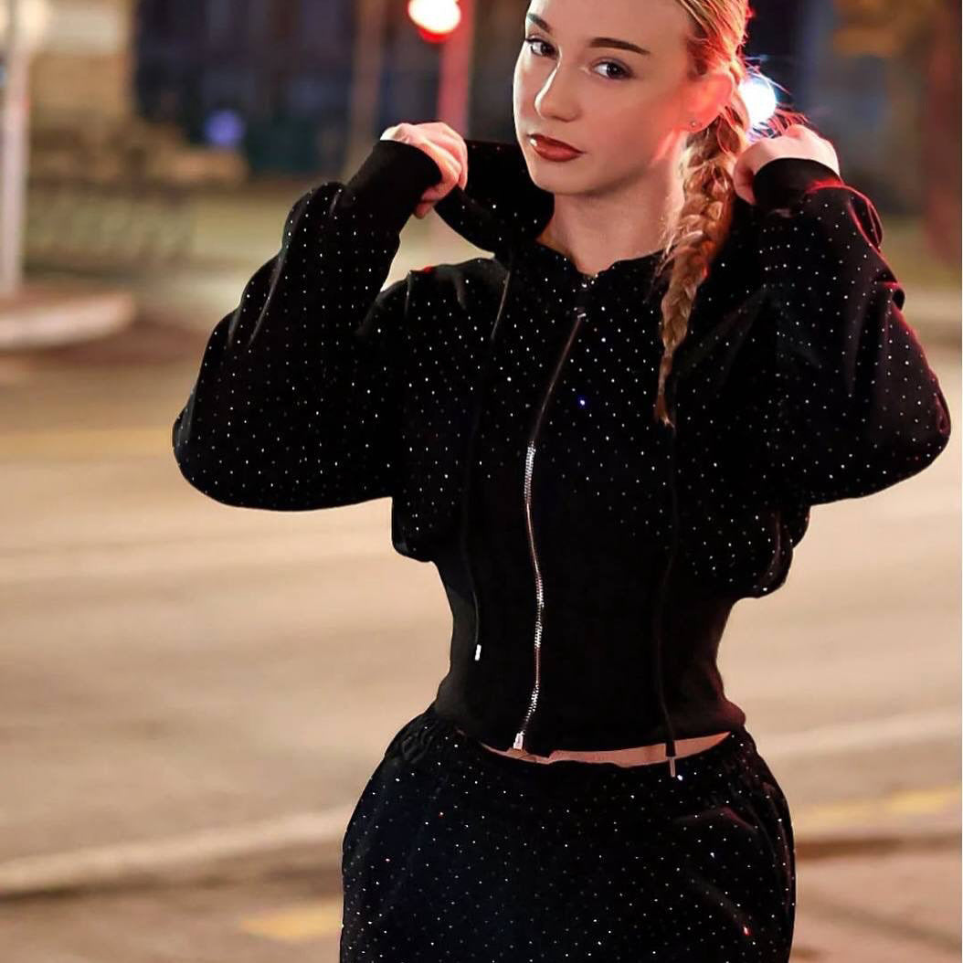 Damen Freizeitanzug mit Glitzerakzenten und bequemer Passform Drune