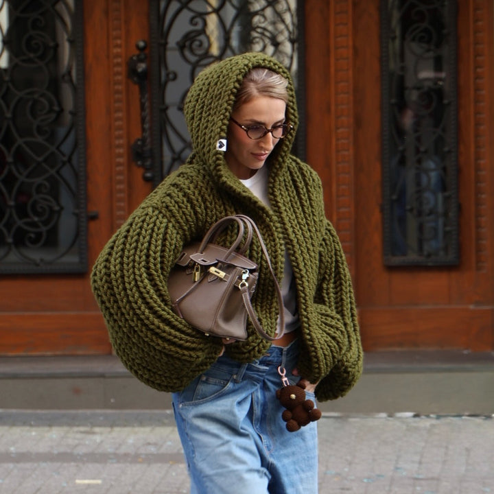 Damen Strickjacke mit oversize Schnitt und Kapuze Drune