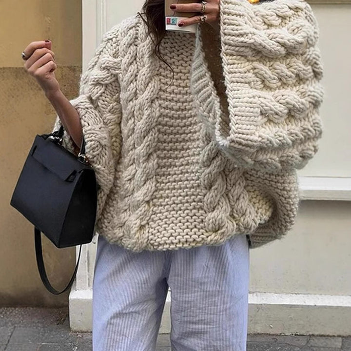 Damen Grobstrickpullover mit modernen Zopfdetails Drune