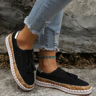 Damen perforierter Tassel-Slip-On Loafer mit Korkoptik-Plateau und gepolstertem Komfortfußbett Drune