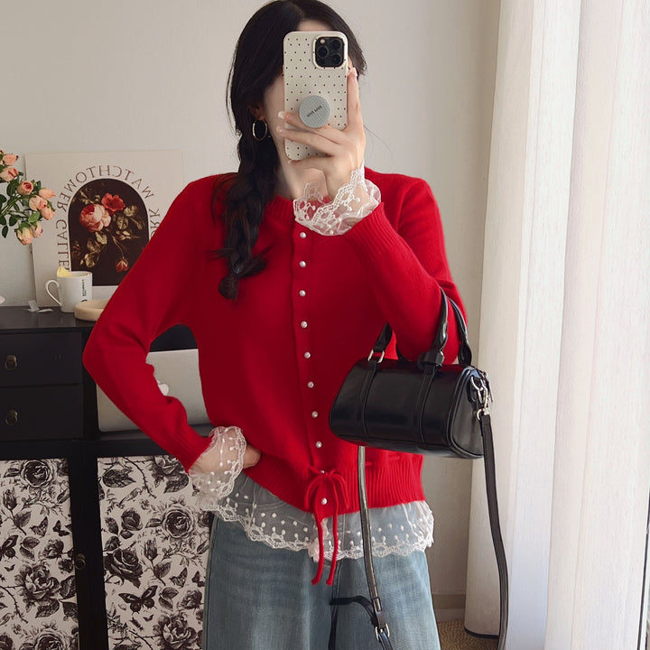 Damen Strickjacke mit Rüschendetails und dekorativen Perlenknöpfen Drune