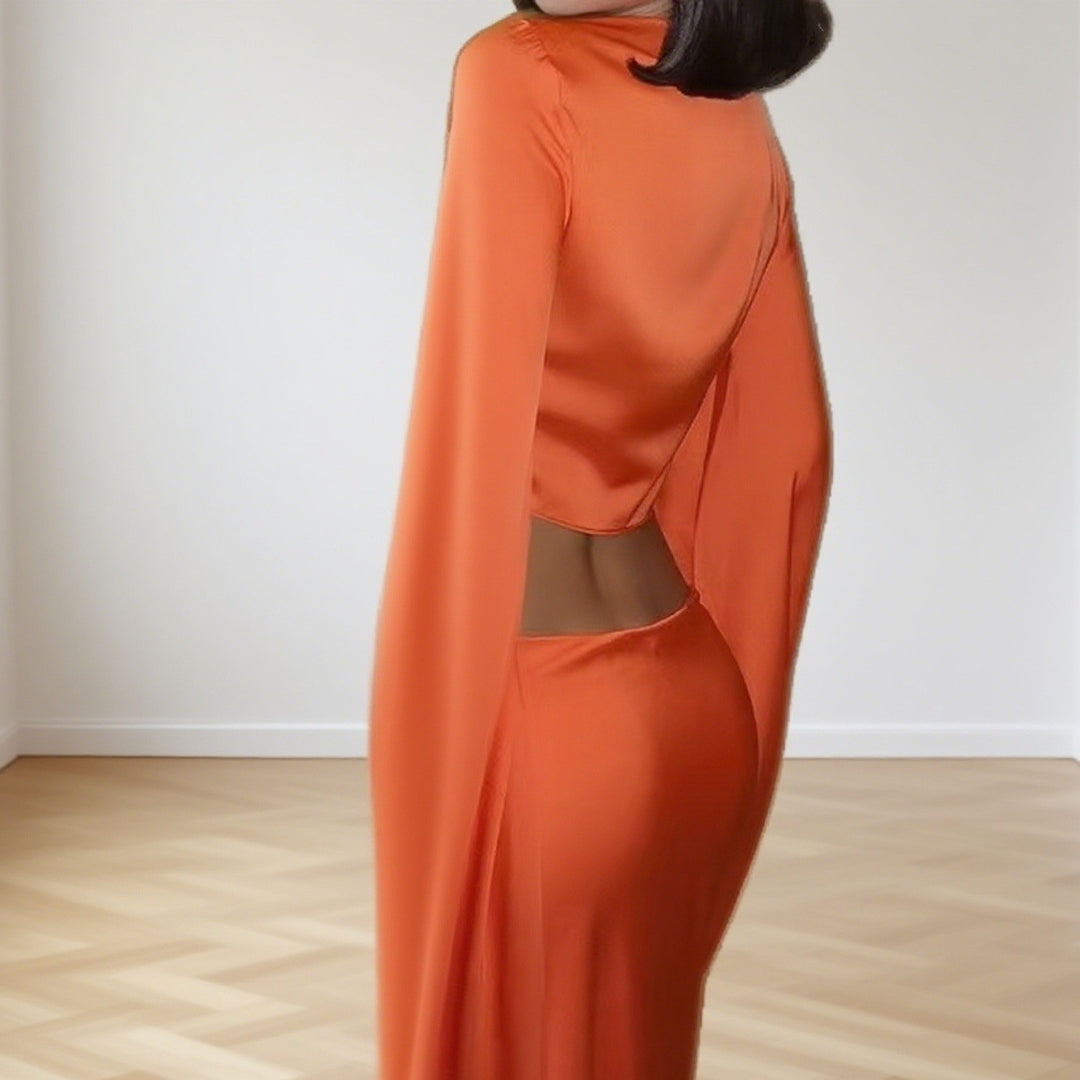 Damen Set bestehend aus cropped Oberteil mit langen, weiten Ärmeln und passendem Midi-Rock Drune