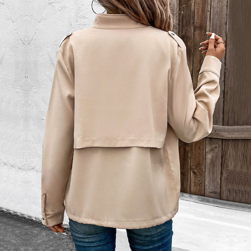 Damen leichte Overshirtjacke mit dekorativen Druckknöpfen und Brusttaschen Drune