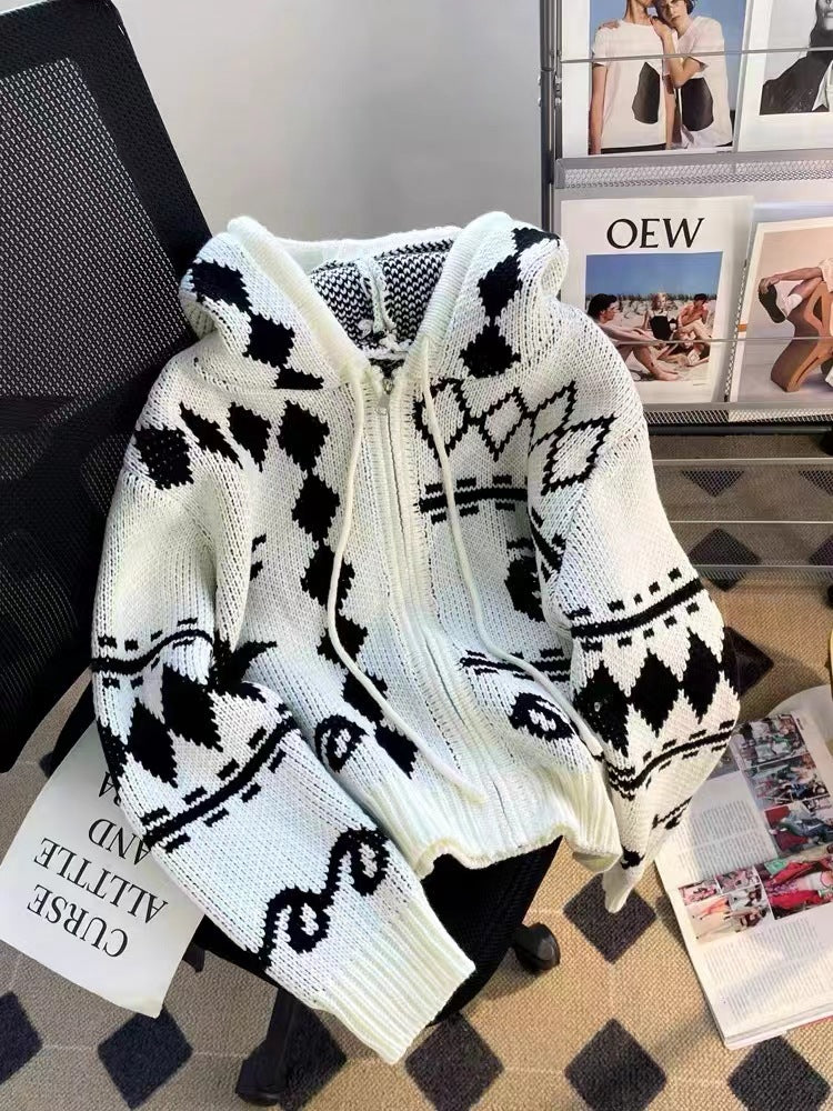 Damen Grobstrickjacke mit auffälligem Muster und gemütlichem Schnitt Drune