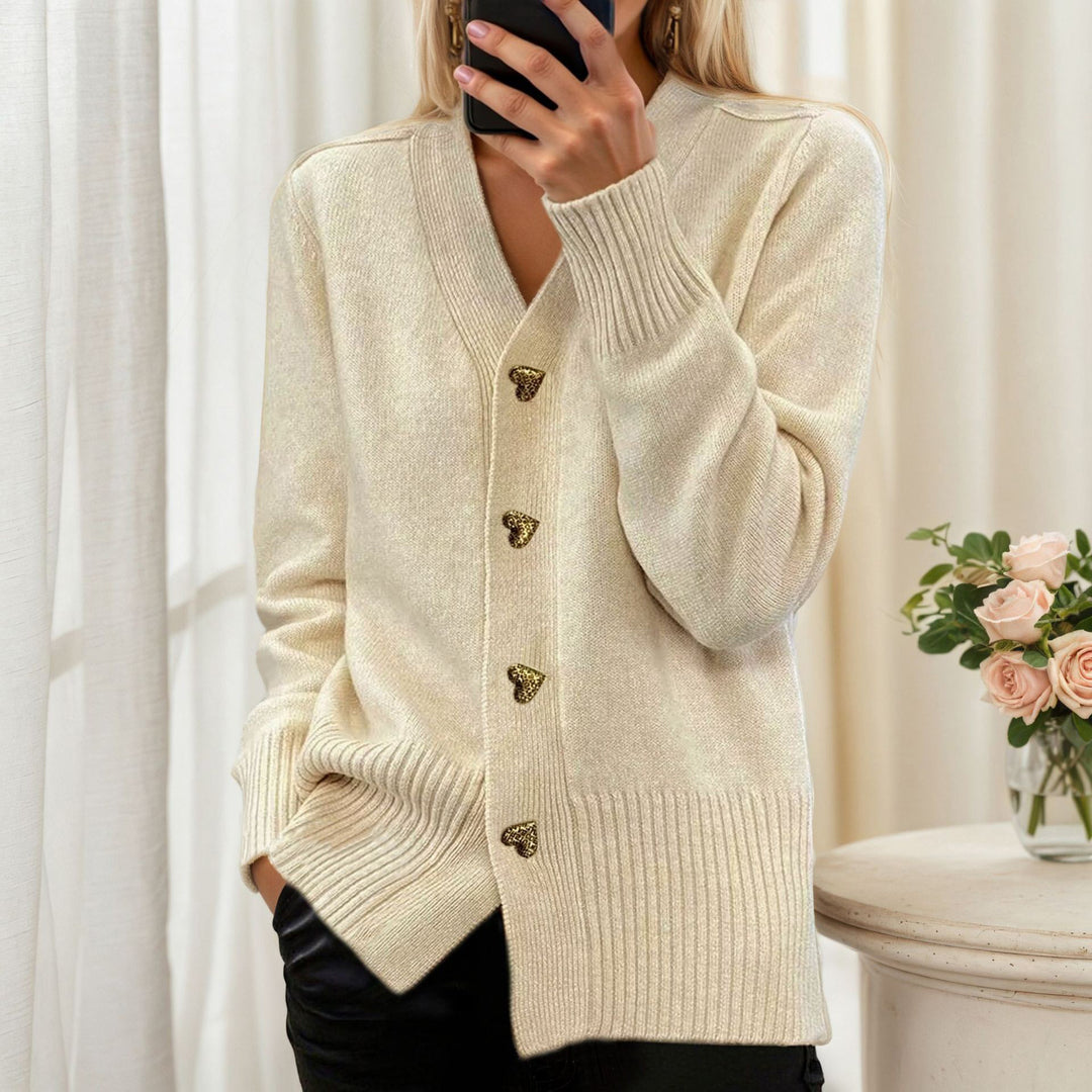 Damen Strickjacke mit Herzknöpfen und lässigem Schnitt Drune