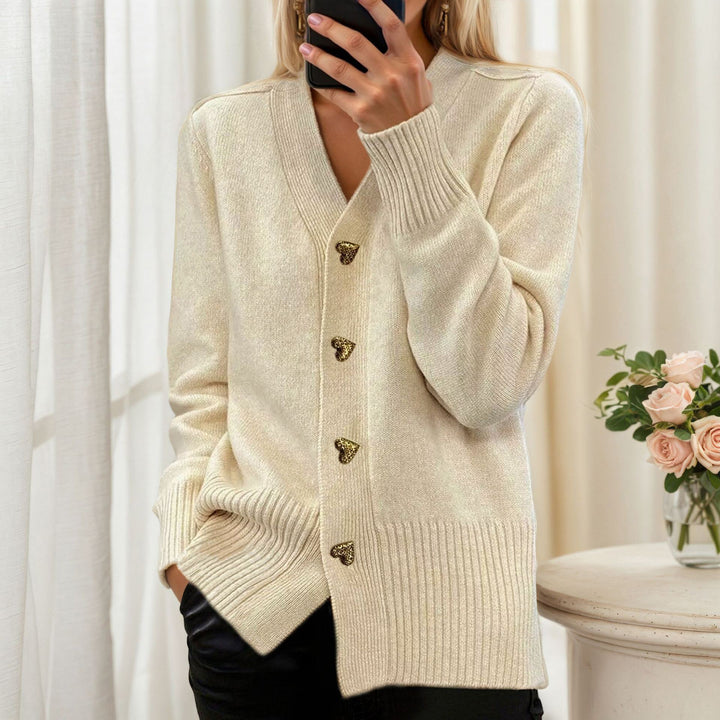 Damen Strickjacke mit Herzknöpfen und lässigem Schnitt Drune