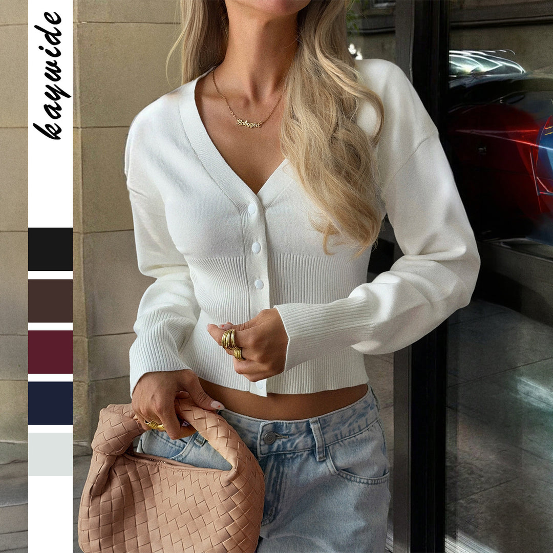 Damen nan taillierte Cropped-Strickjacke mit tiefem V-Ausschnitt, geripptem Bund und durchgehender Knopfleiste Drune