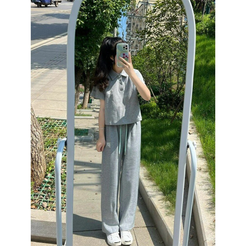 Damen sportliches Set mit kurzem Oberteil und Jogginghose Drune