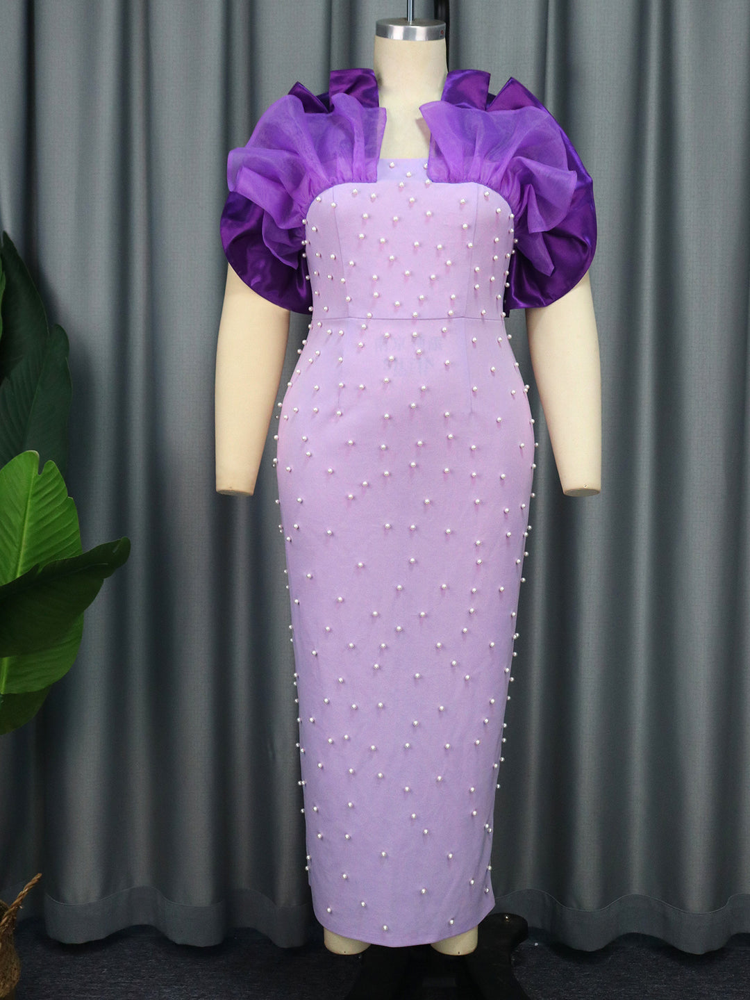 Damen Elegantes Körperbetontes Kleid mit Puffärmeln und Perlenverzierungen Drune