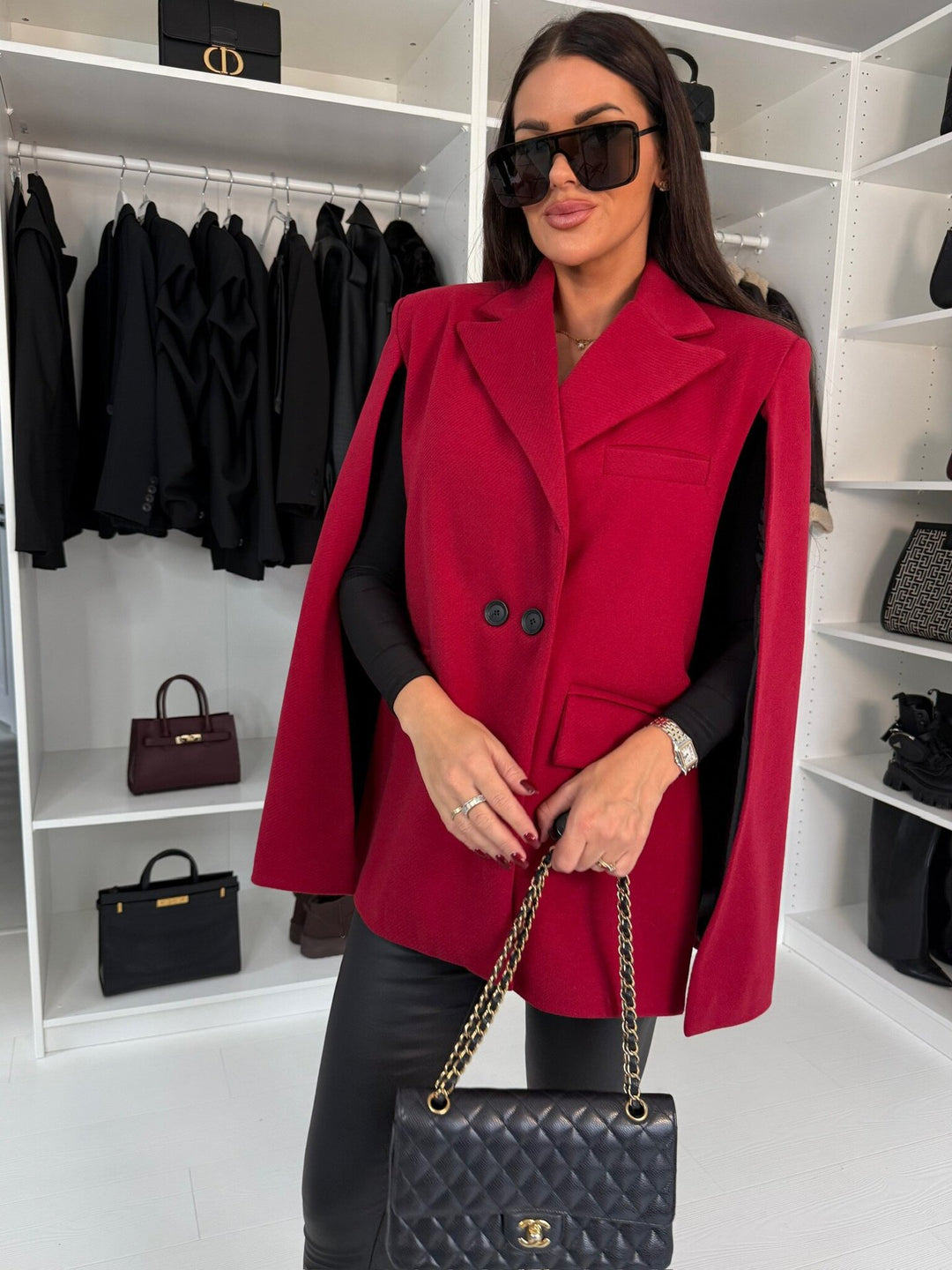 Damen Eleganter Cape-Blazer mit doppelter Knopfleiste und klaren Linien Drune