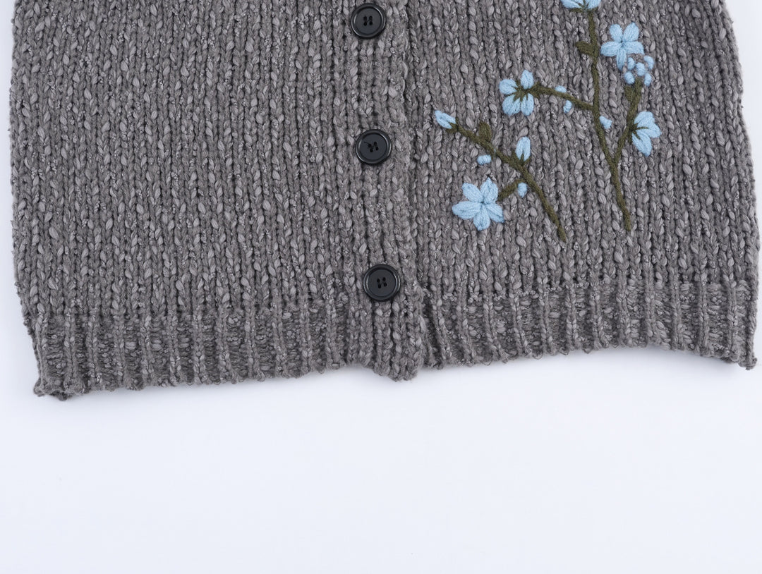 Damen Strickjacke mit floralem Stickmuster und Knopfverschluss Drune