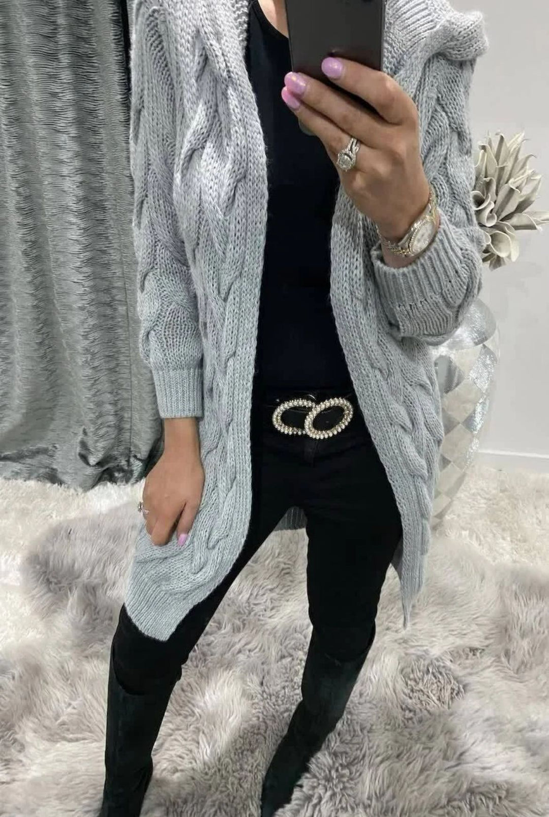 Damen Grobstrick-Cardigan mit nostalgischem Zopfdesign und praktischen Taschen Drune