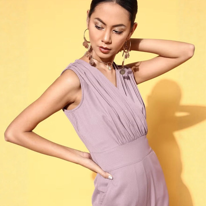 Damen Jumpsuit mit elegantem V-Ausschnitt von Drune