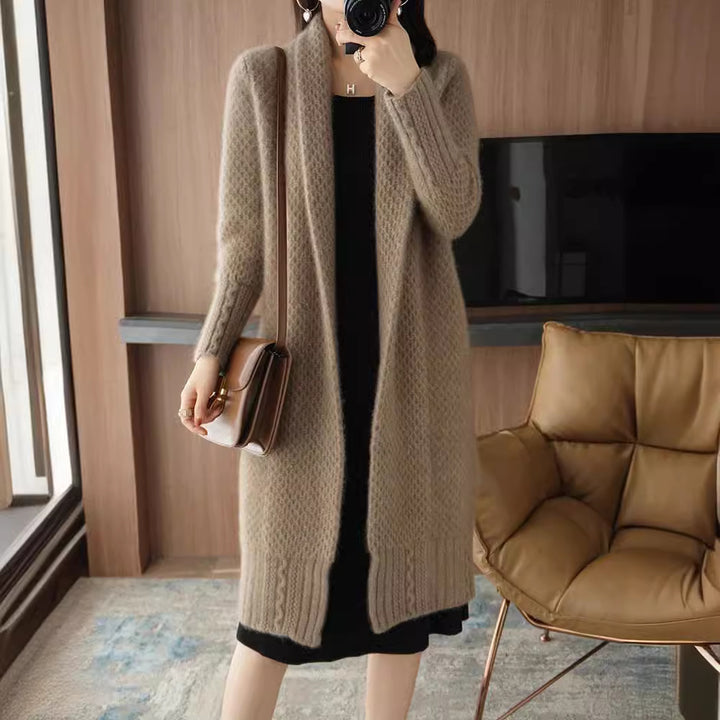 Damen Strickjacke mit modernem Zopfmuster und offenen Front Drune