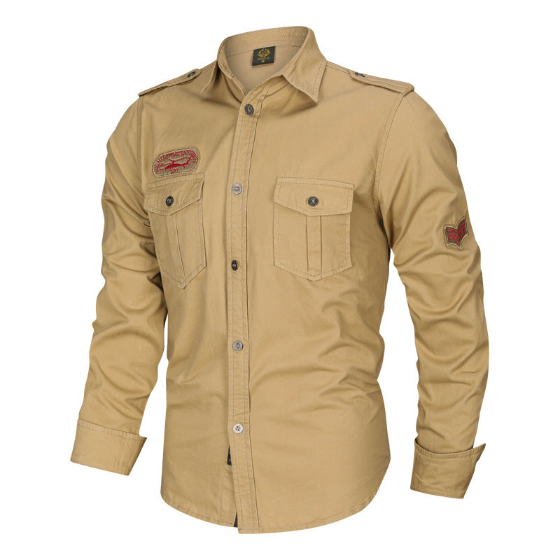 Herren nan tailliertes Fieldhemd aus Baumwoll-Twill mit Schulterklappen, Brustpatten und gestickten Abzeichen Drune