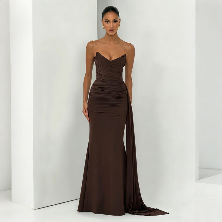Damen Elegantes und figurbetontes Abendkleid mit asymmetrischen Drapierungen Drune