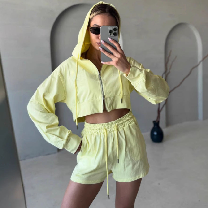 Damen trendy cropped Kapuzenjacke und Shorts Set Drune