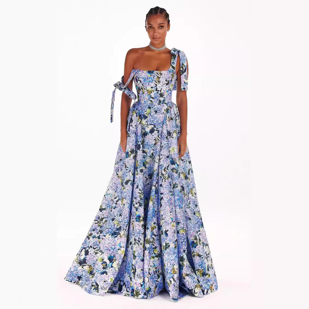 Damen Elegantes Maxikleid mit schulterfreien Trägern und floralem Print Drune