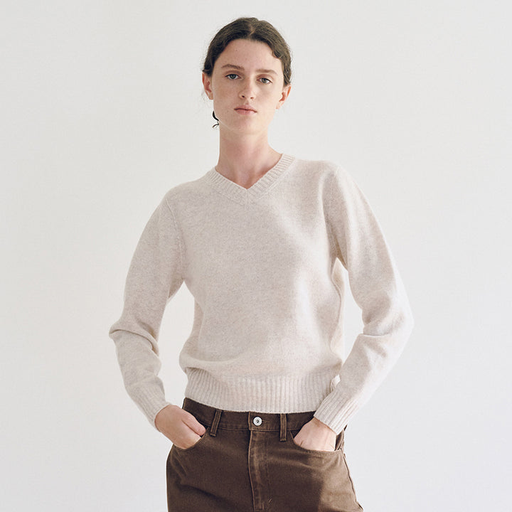 Damen Feinstrickpullover mit V-Ausschnitt und breitem Bündchen Drune