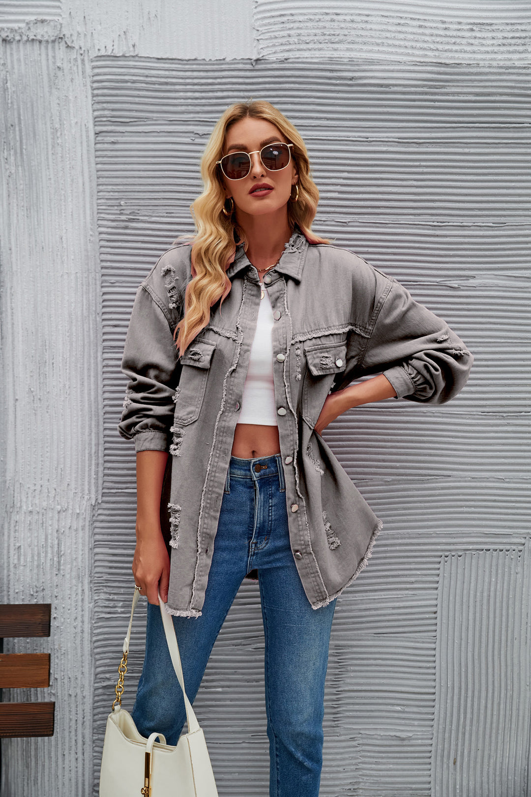 Damen Oversized Jeansjacke mit modernen Destroyed-Details Drune