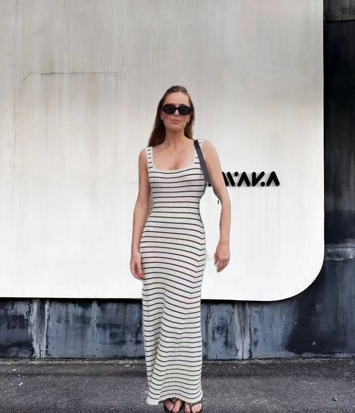 Damen Langes Strickkleid mit modischem Streifenmuster und tiefem Ausschnitt Drune