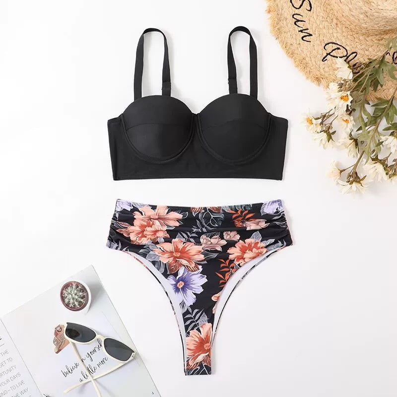 Damen Bikini-Set mit gepolstertem Oberteil und modischen floralem Slip Drune