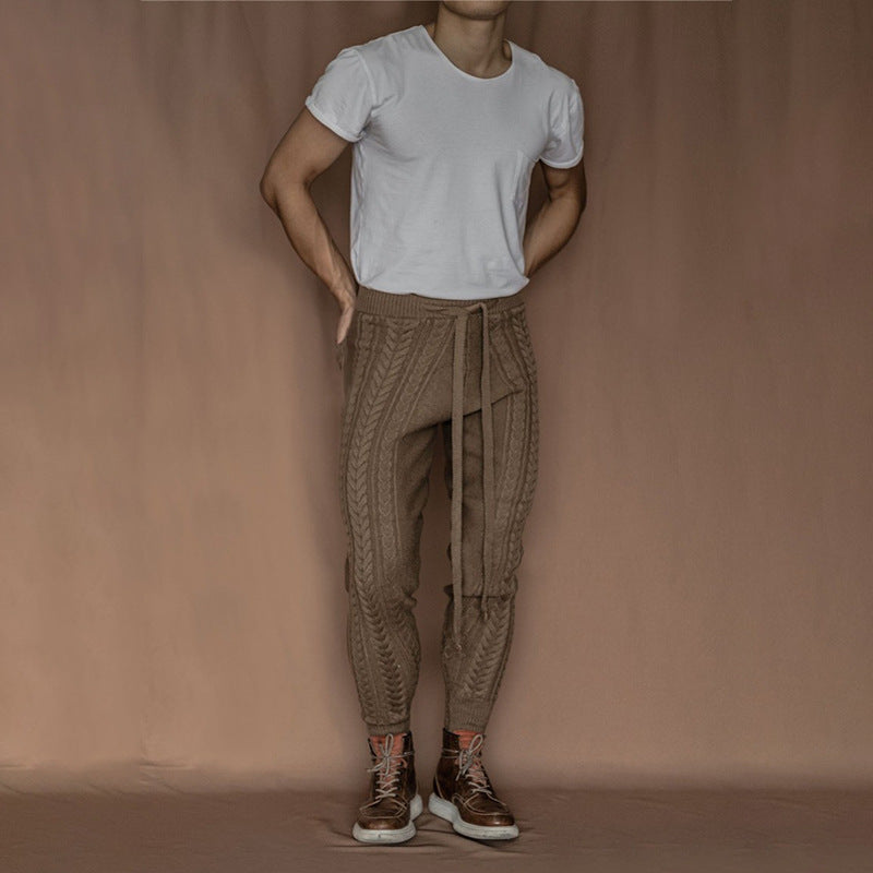 Herren Strickhose mit dezentem Zopfmuster und praktischem Bindegürtel Drune