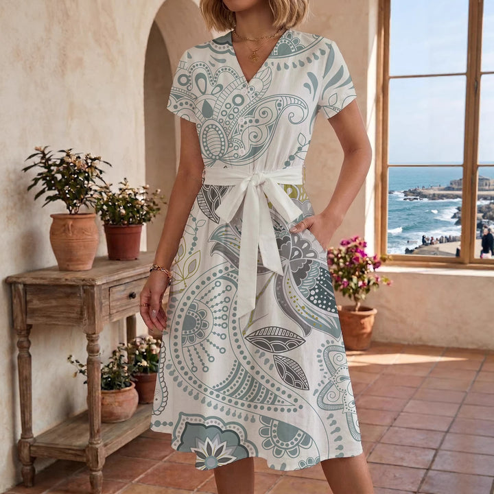 Damen Midikleid mit floralem Motiv und Taillengürtel Drune