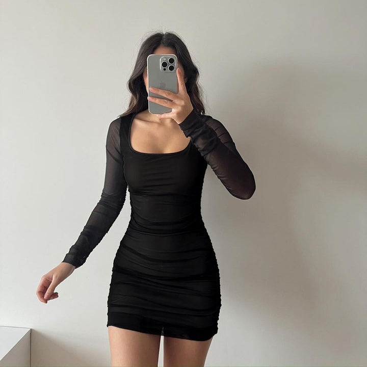 Damen figurbetontes Minikleid mit transparenten langärmeligen Einsätzen und Rüschendetails Drune
