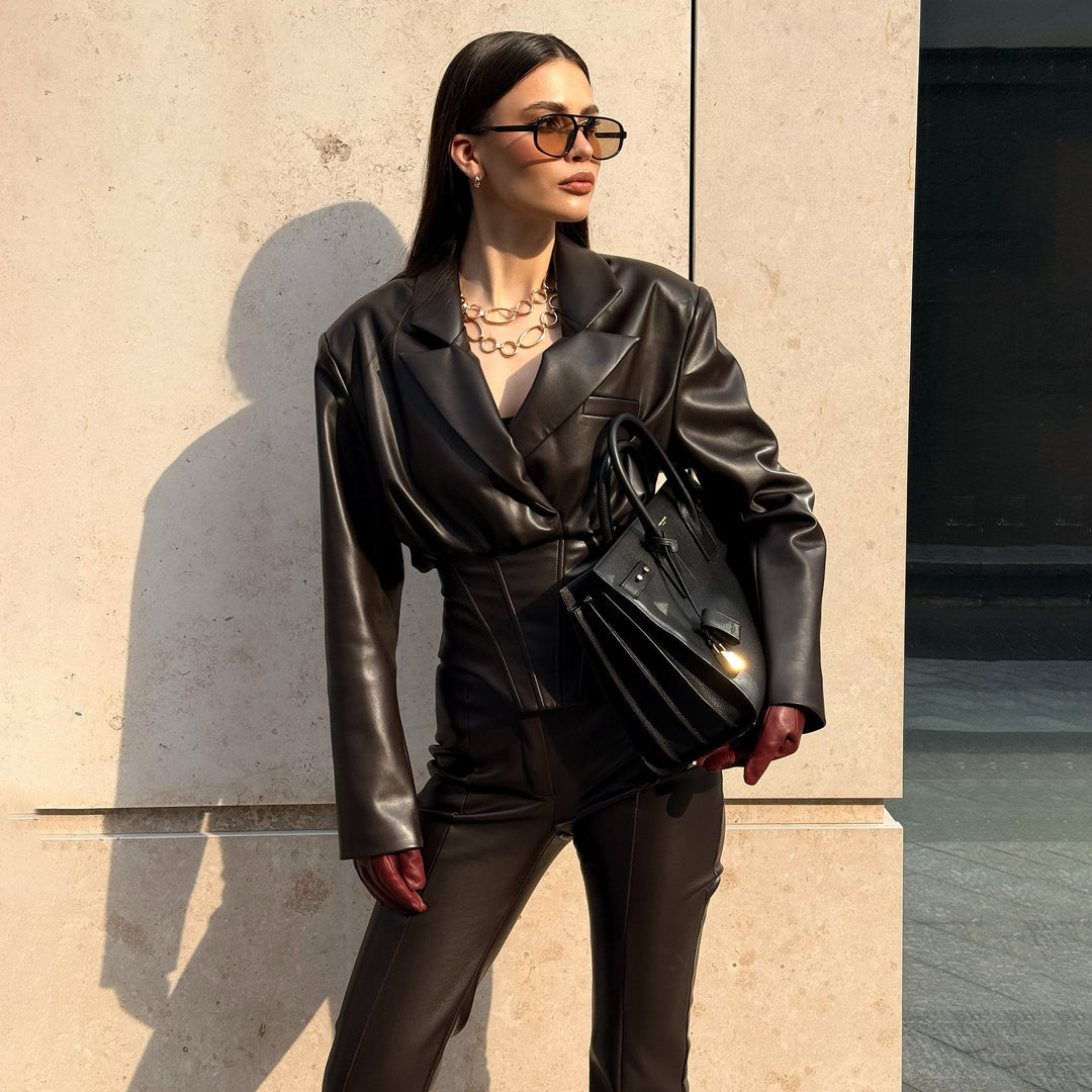 Damen Elegantes Lederanzug mit modischem Blazer und schmal geschnittenen Hosen Drune
