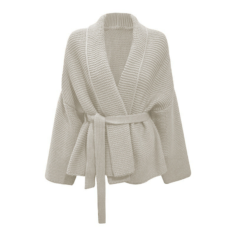 Damen Grobstrickjacke mit modernem Wickeldesign und breitem Kragen Drune