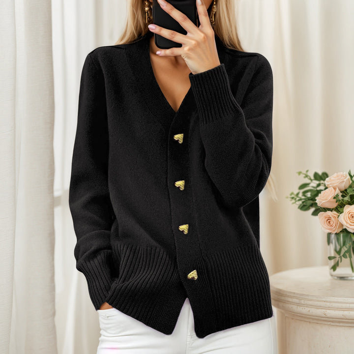 Damen Strickjacke mit Herzknöpfen und lässigem Schnitt Drune