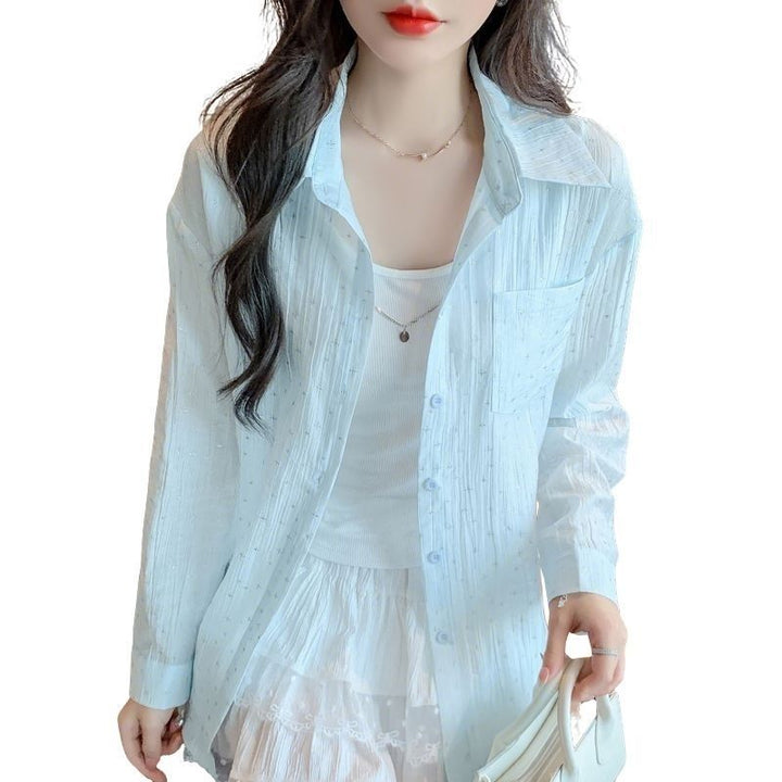 Damen luftige Bluse mit feinen Falten und dekorativen Knopfdetails Drune