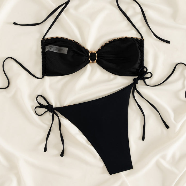 Damen Eleganter Bikini mit goldenen Akzenten Drune