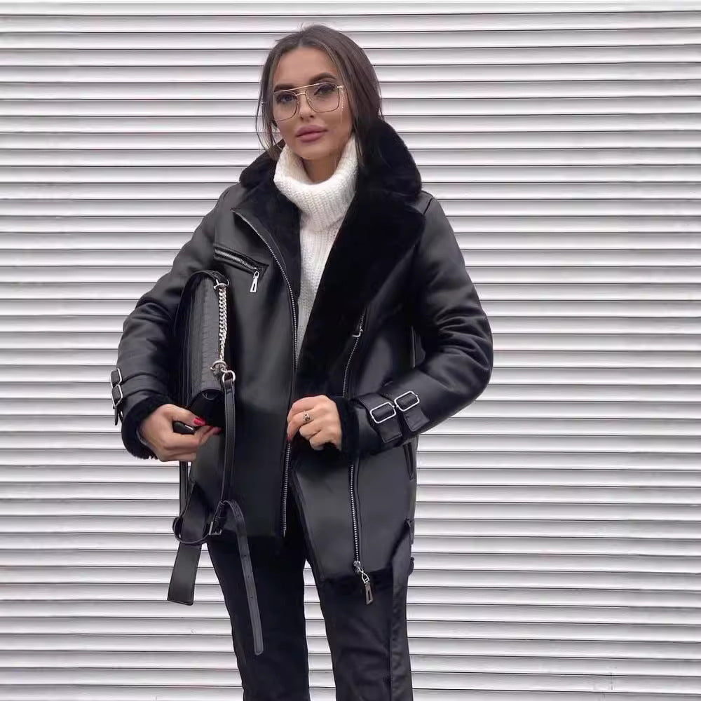 Damen trendige Kunstlederjacke mit kuscheligem Innenfutter und seitlichen Reißverschlüssen Drune