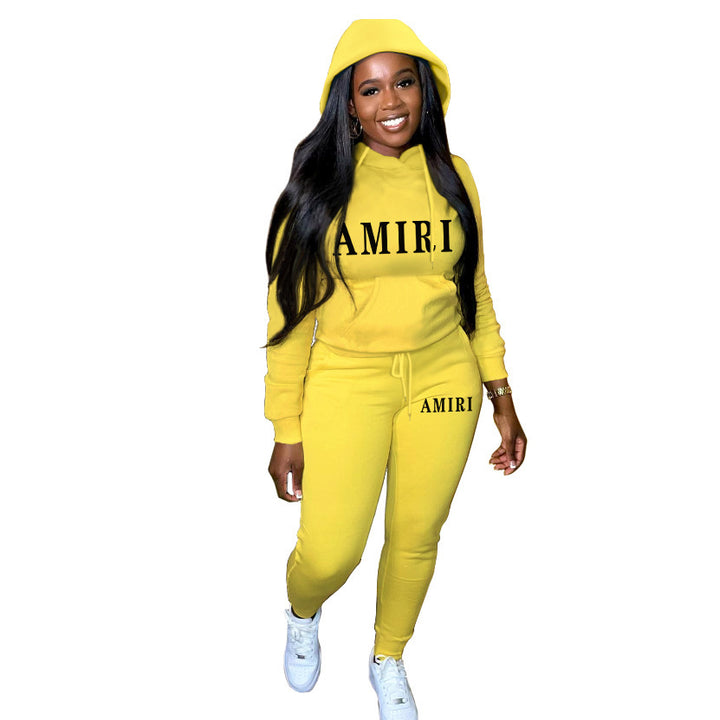 Damen Jogginganzug mit modernem Logo Drune