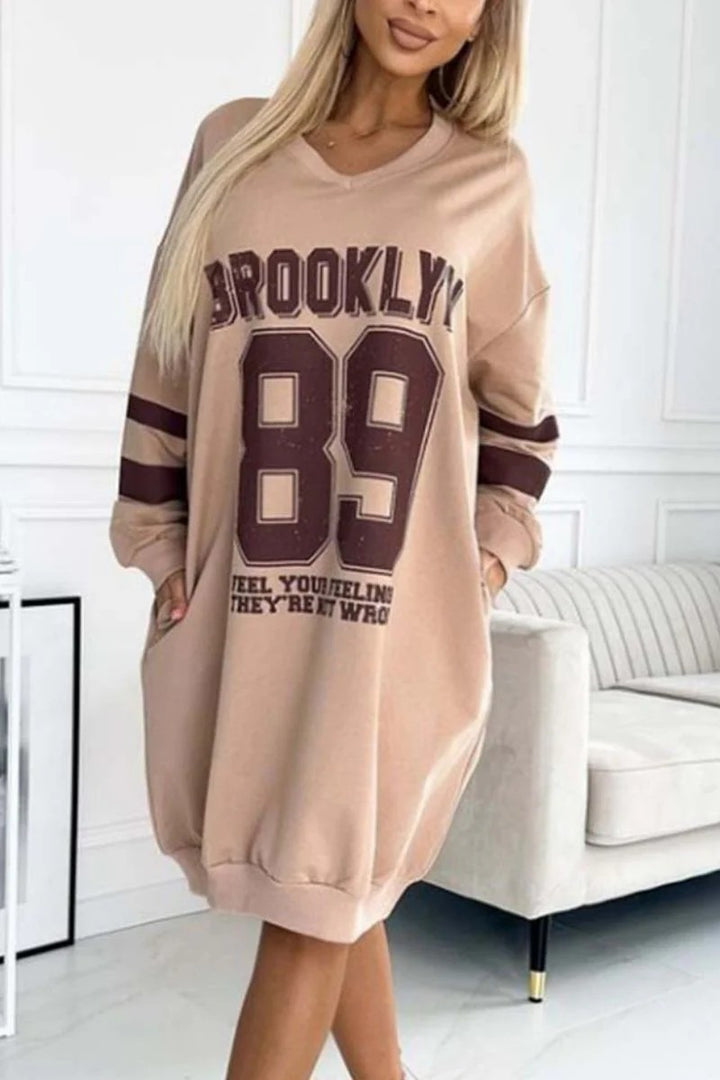 Damen lässiges oversized Sportkleid mit V-Ausschnitt und kontrastierenden Ärmeln Drune